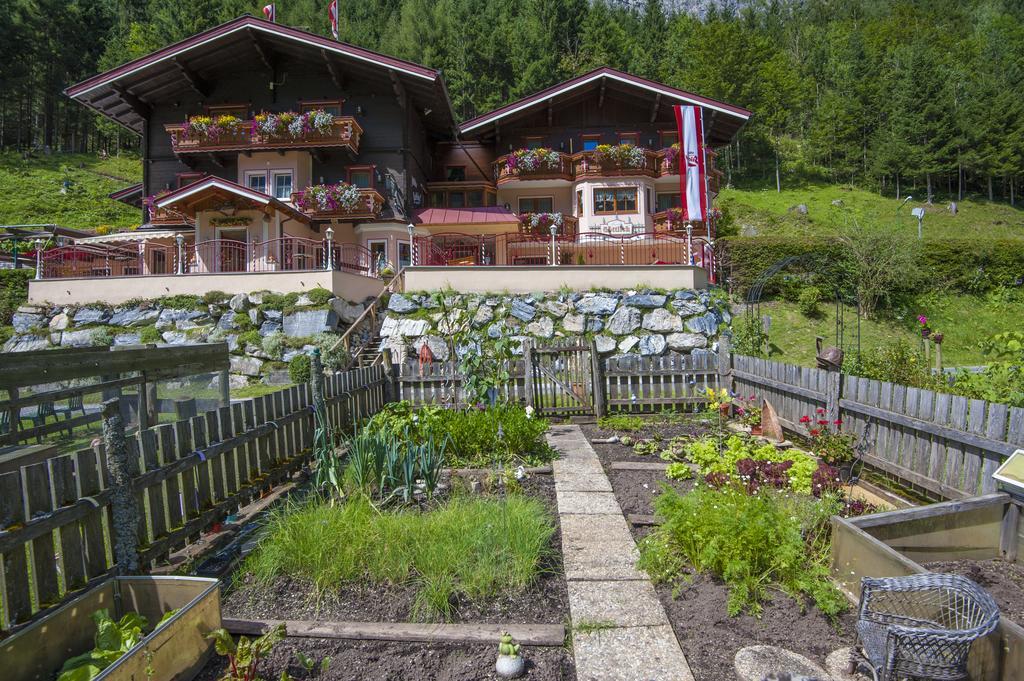 Hotel-Restaurant Burgblick Дорфгаштайн Экстерьер фото