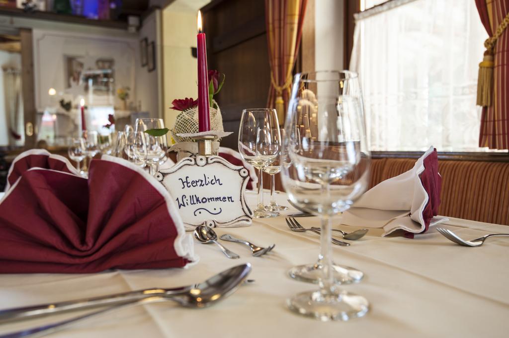 Hotel-Restaurant Burgblick Дорфгаштайн Экстерьер фото