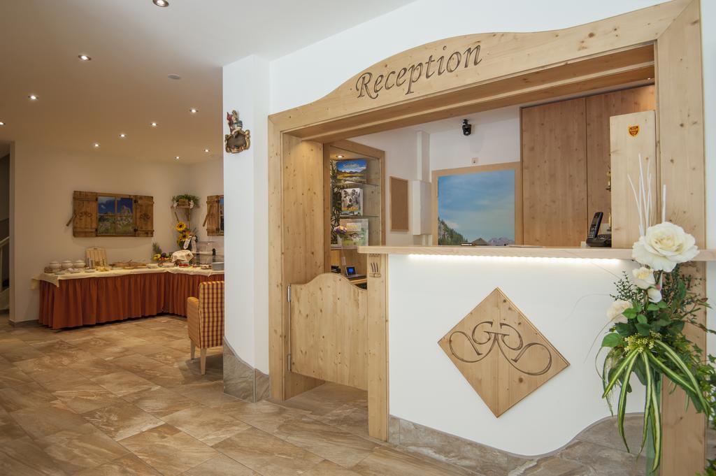 Hotel-Restaurant Burgblick Дорфгаштайн Экстерьер фото