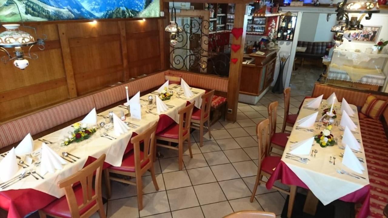 Hotel-Restaurant Burgblick Дорфгаштайн Экстерьер фото