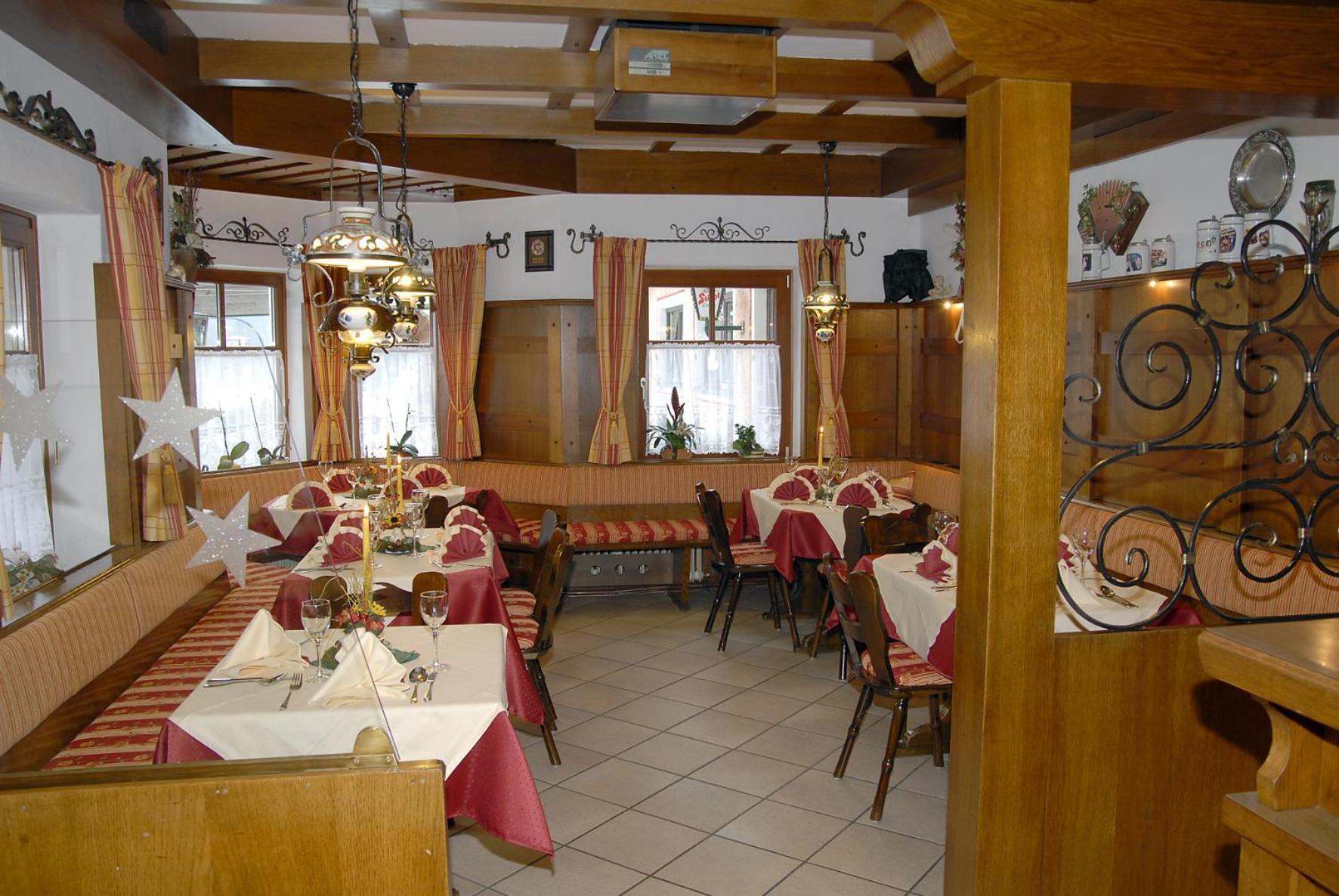 Hotel-Restaurant Burgblick Дорфгаштайн Экстерьер фото