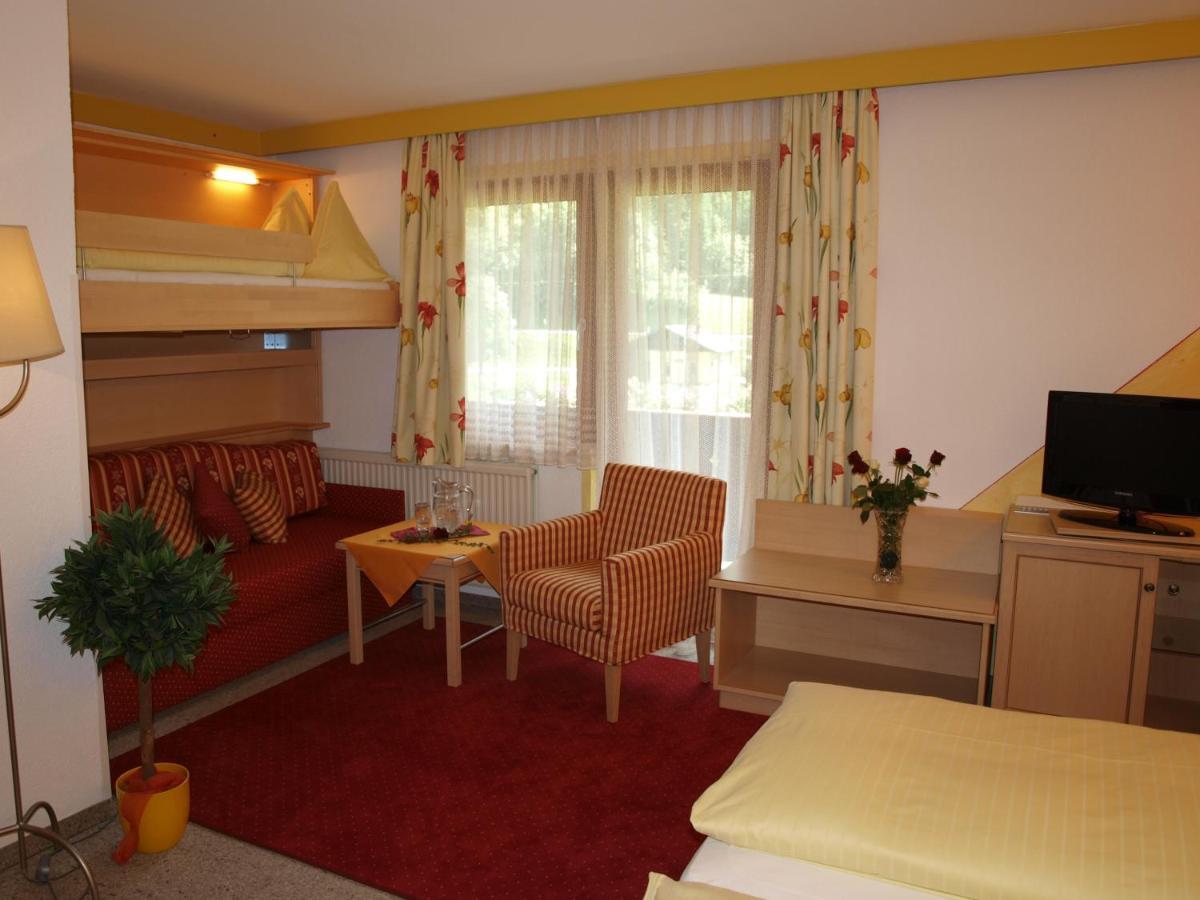 Hotel-Restaurant Burgblick Дорфгаштайн Экстерьер фото